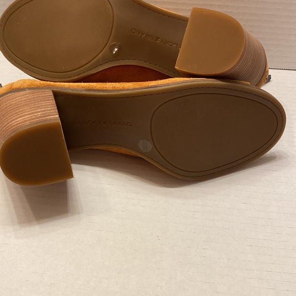 Lucky Brand Women's Tan Suede Peep Toe Booties, Size:8.5 - Picture 12 of 16